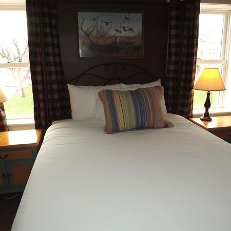 William Watson Hotel (Adults Only) Pittsfield Exterior foto